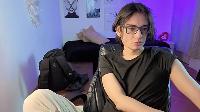 davoxer online show from February 7, 2026, 3:36 am