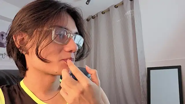 davoxer online show from December 19, 2025, 4:05 am