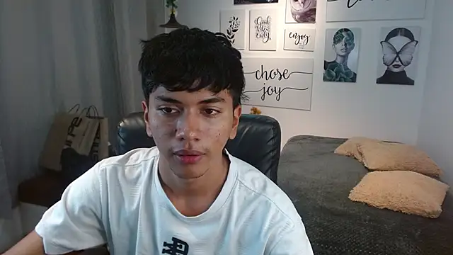 markbowie online show from November 28, 2025, 6:52 pm