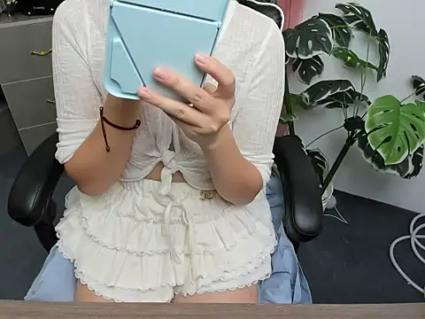 Xiao cute online show from October 25, 2025, 4:51 pm