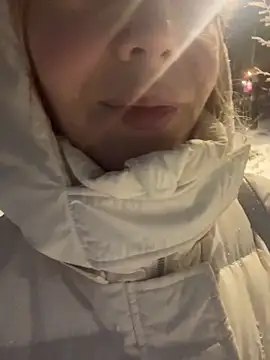 Natalee Love online show from December 23, 2025, 8:13 am