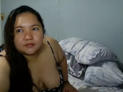 LianaCruzado online show from March 15, 2026, 12:23 pm