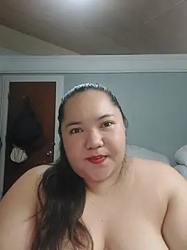 LianaCruzado online show from May 30, 2026, 2:23 pm