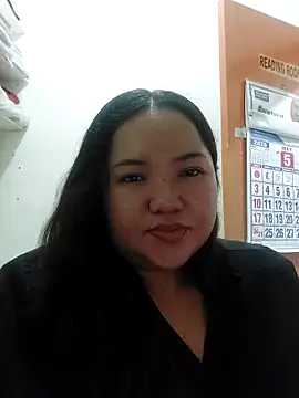 LianaCruzado online show from May 15, 2026, 12:47 pm