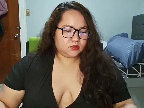 Snapshot of LianaCruzado chatting on October 26, 2025, 3:12 pm LianaCruzado online show from October 26, 2025, 3:12 pm