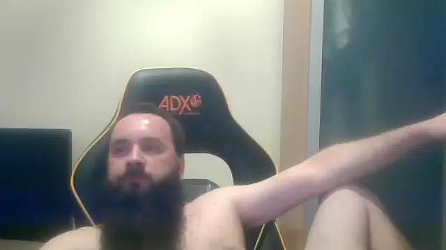 Snapshot of LondonMan1988 chatting on October 10, 2025, 8:53 pm LondonMan1988 online show from October 10, 2025, 8:53 pm