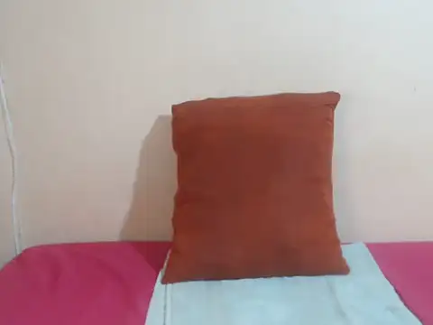 Snapshot of GlowGoddessxx chatting on September 12, 2025, 12:16 pm GlowGoddessxx online show from September 12, 2025, 12:16 pm