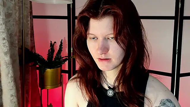 Snapshot of Aria_Vox chatting on February 18, 2026, 12:34 pm Aria Vox online show from February 18, 2026, 12:34 pm