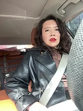 Snapshot of anna_yngs chatting on March 16, 2026, 6:17 am anna yngs online show from March 16, 2026, 6:17 am