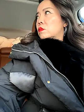 anna yngs online show from January 7, 2026, 4:39 am