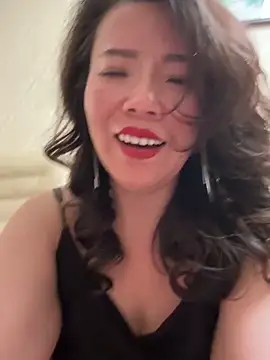 Snapshot of anna_yngs chatting on March 22, 2026, 4:08 pm anna yngs online show from March 22, 2026, 4:08 pm