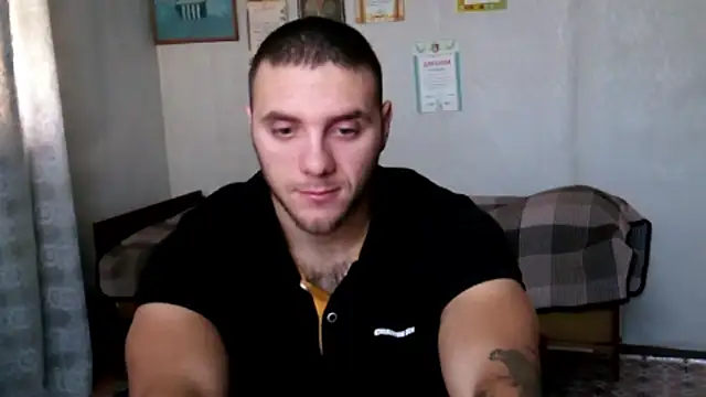 Jordan1Dior online show from November 25, 2025, 8:47 am