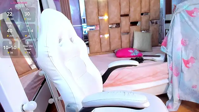 Lena Bdsm online show from October 8, 2025, 11:23 am