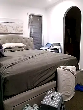 iamthepublickmasterbater online show from October 26, 2025, 2:34 am