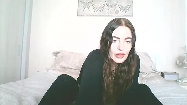 EllaKent online show from February 24, 2026, 3:35 pm