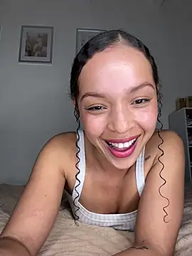 Yasmin777  online show from April 7, 2026, 3:30 am