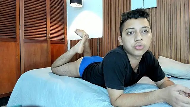 Snapshot of David_niet chatting on October 1, 2025, 5:28 pm David niet online show from October 1, 2025, 5:28 pm