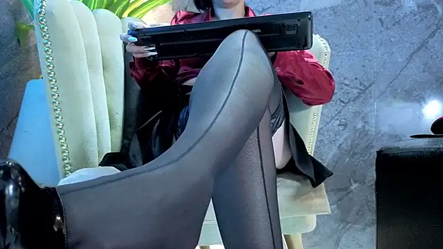 Anxelica Macondo  online show from February 9, 2026, 8:07 pm