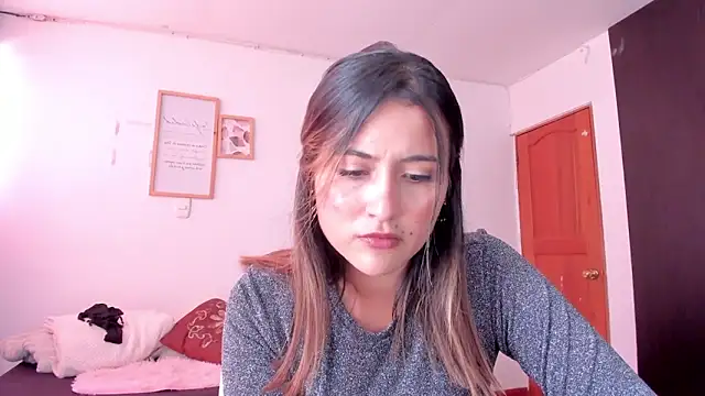 Ana  Pink online show from March 16, 2026, 8:00 pm