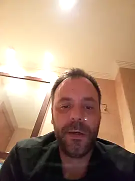 manchego85 online show from April 16, 2026, 11:40 pm