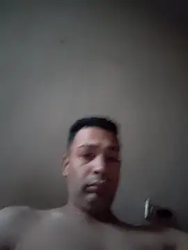 Snapshot of RinsedSulidae chatting on May 10, 2026, 12:09 pm RinsedSulidae online show from May 10, 2026, 12:09 pm