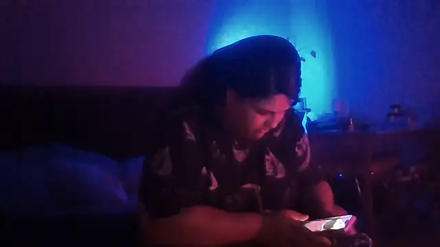1n0nlythroat online show from June 11, 2026, 4:09 am