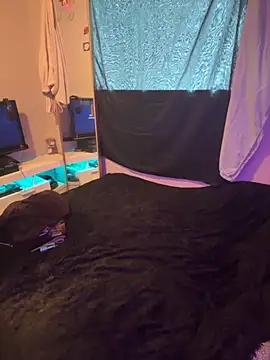 1n0nlythroat online show from November 2, 2025, 9:09 pm