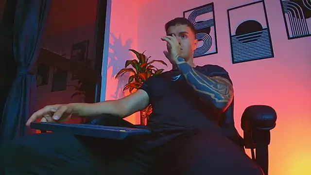 ALPHA DOMINUS  online show from April 15, 2026, 10:21 am