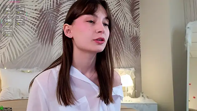 Snapshot of LolaPrise chatting on October 20, 2025, 1:51 am LolaPrise online show from October 20, 2025, 1:51 am