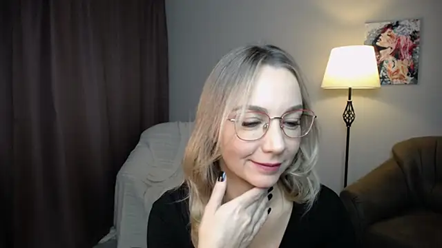 Ava Elior online show from October 29, 2025, 10:03 am