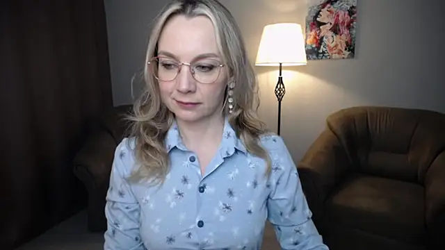 Ava Elior online show from April 12, 2026, 11:57 am