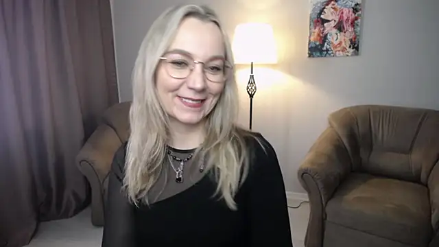 Ava Elior online show from March 28, 2026, 10:38 am