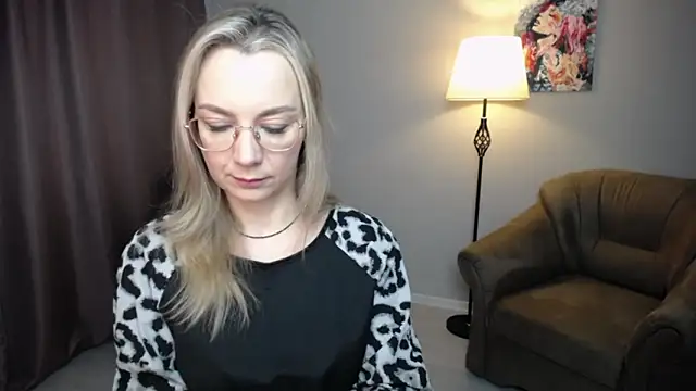 Ava Elior online show from February 1, 2026, 10:46 am