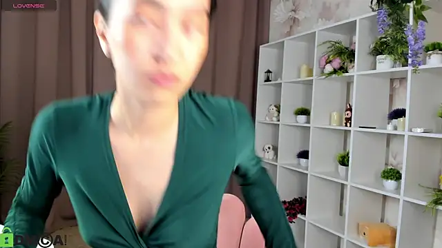 FlirtyAura online show from May 30, 2026, 3:13 am