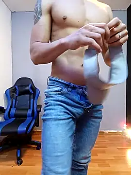 jhonny thes28 online show from March 1, 2026, 2:39 pm