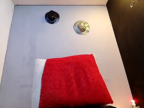 jhonny thes28 online show from October 22, 2025, 2:33 am