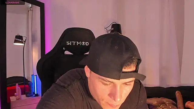 connorsmiith online show from June 30, 2026, 5:02 pm