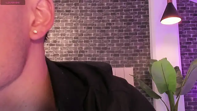 Snapshot of connorsmiith chatting on February 9, 2026, 10:30 pm connorsmiith online show from February 9, 2026, 10:30 pm