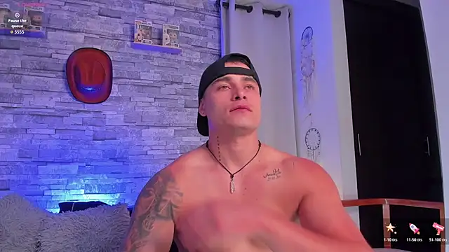 Snapshot of connorsmiith chatting on October 28, 2025, 1:28 am connorsmiith online show from October 28, 2025, 1:28 am