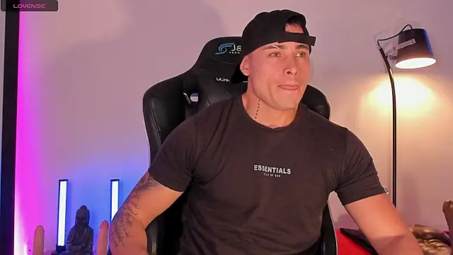 connorsmiith online show from July 6, 2026, 12:45 pm