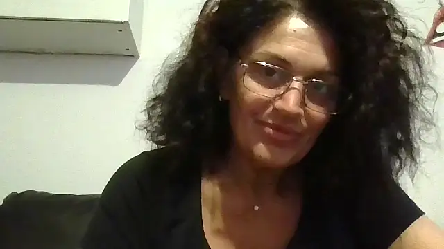 RubyyRosee online show from July 17, 2026, 5:48 am