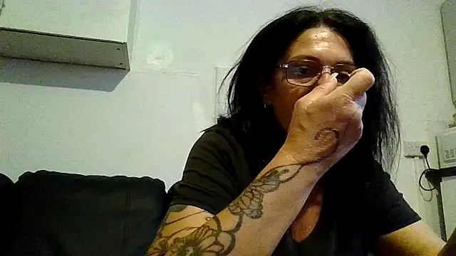 RubyyRosee online show from July 28, 2026, 5:15 am