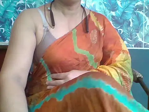 Snapshot of Marathi_q4een01 chatting on May 14, 2026, 3:47 am Marathi q4een01 online show from May 14, 2026, 3:47 am