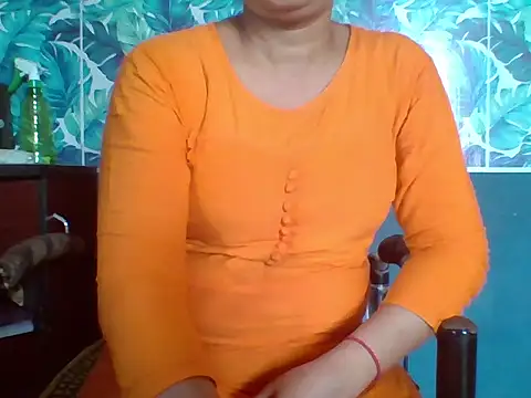 Snapshot of Marathi_q4een01 chatting on May 1, 2026, 9:47 am Marathi q4een01 online show from May 1, 2026, 9:47 am