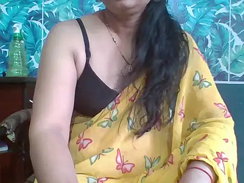 Snapshot of Marathi_q4een01 chatting on May 4, 2026, 6:38 am Marathi q4een01 online show from May 4, 2026, 6:38 am