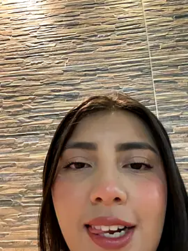 Lupe 19 online show from October 19, 2025, 5:54 am