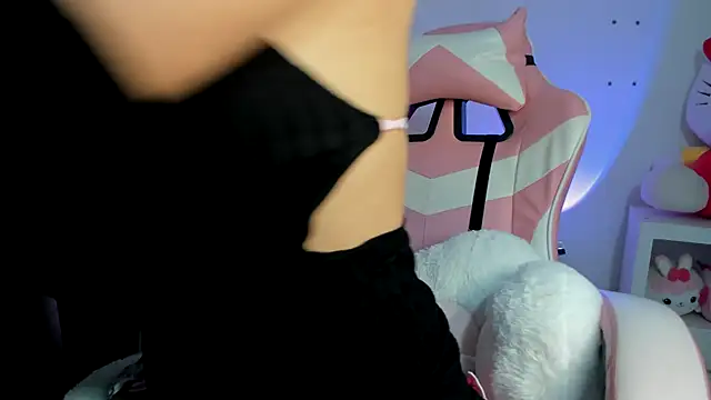 Snapshot of akame_meow chatting on September 25, 2025, 12:33 pm akame meow online show from September 25, 2025, 12:33 pm