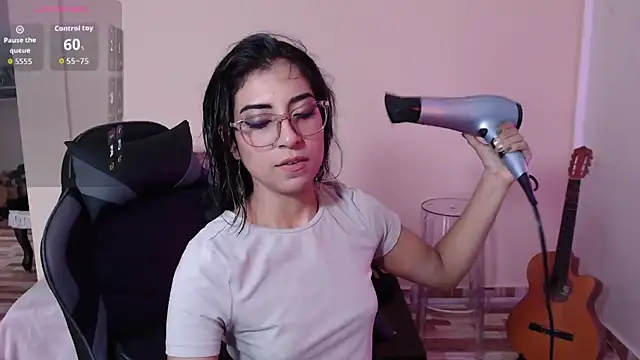 Susanahendrix online show from March 27, 2026, 6:20 pm