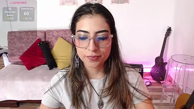 Snapshot of Susanahendrix chatting on December 4, 2025, 6:18 pm Susanahendrix online show from December 4, 2025, 6:18 pm