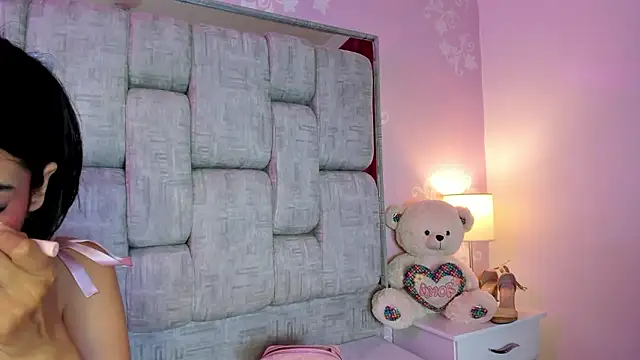 KatySweetas online show from February 22, 2026, 7:37 pm